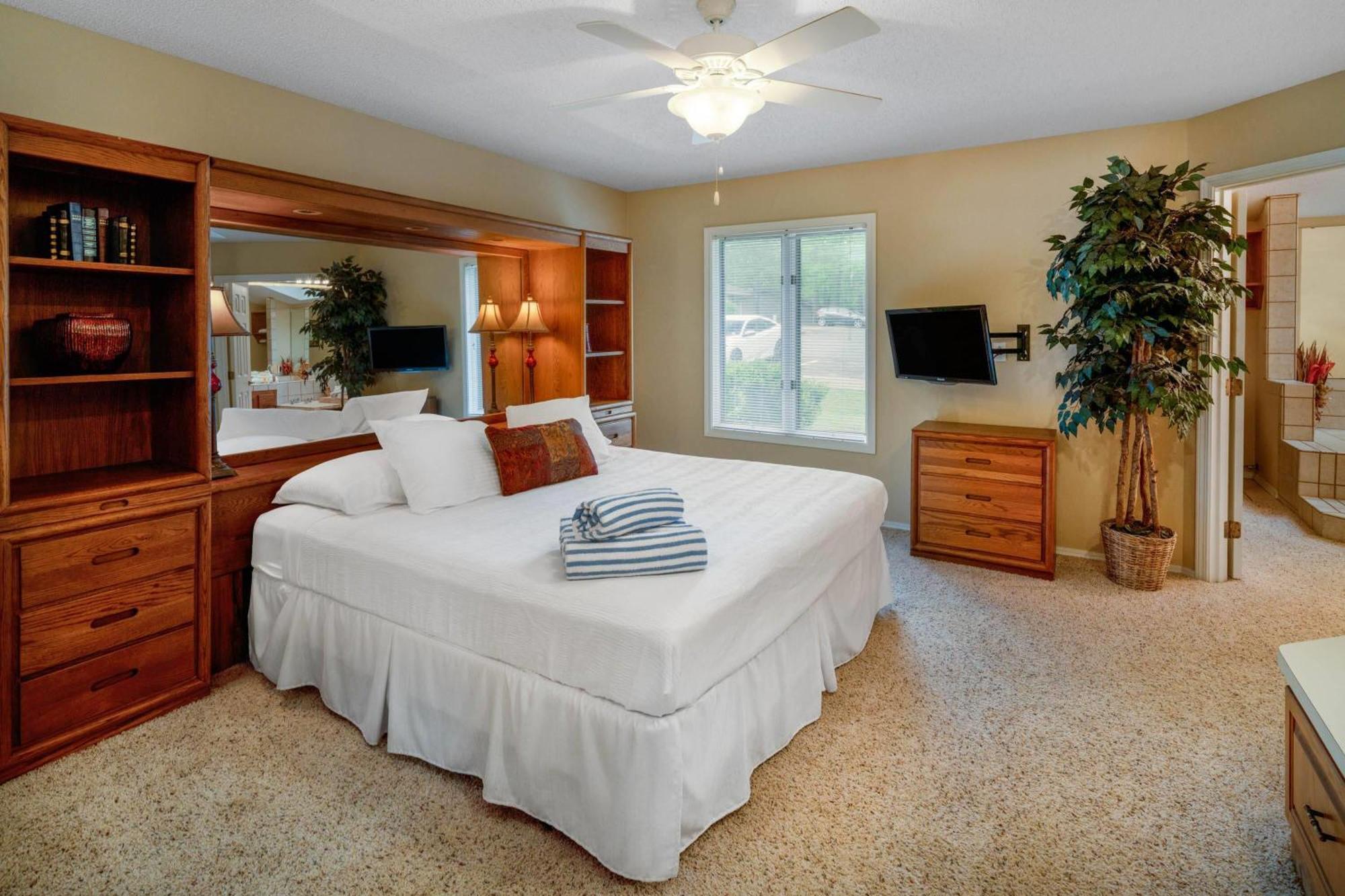 Los Lagos At Hot Springs Village A Ramada By Wyndham Экстерьер фото