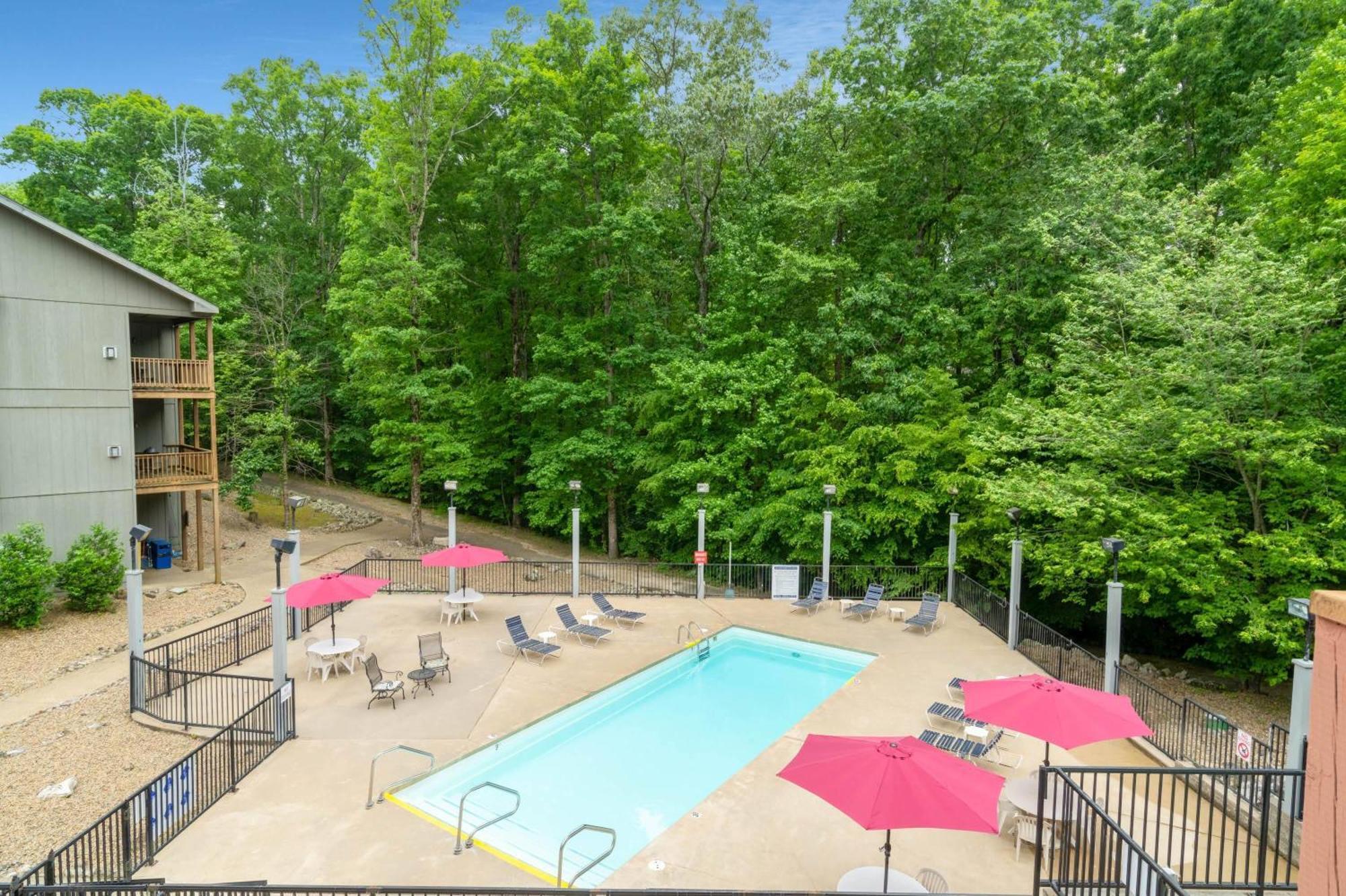 Los Lagos At Hot Springs Village A Ramada By Wyndham Экстерьер фото